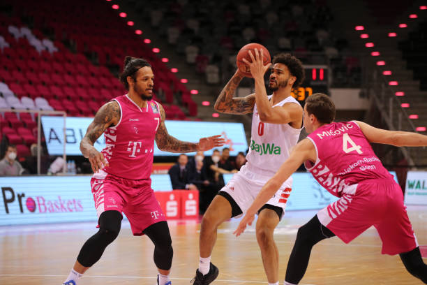 中前场竞争 中前场竞争