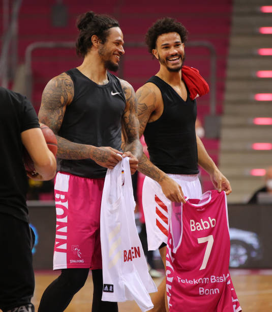 胜利不仅终 胜利不仅终