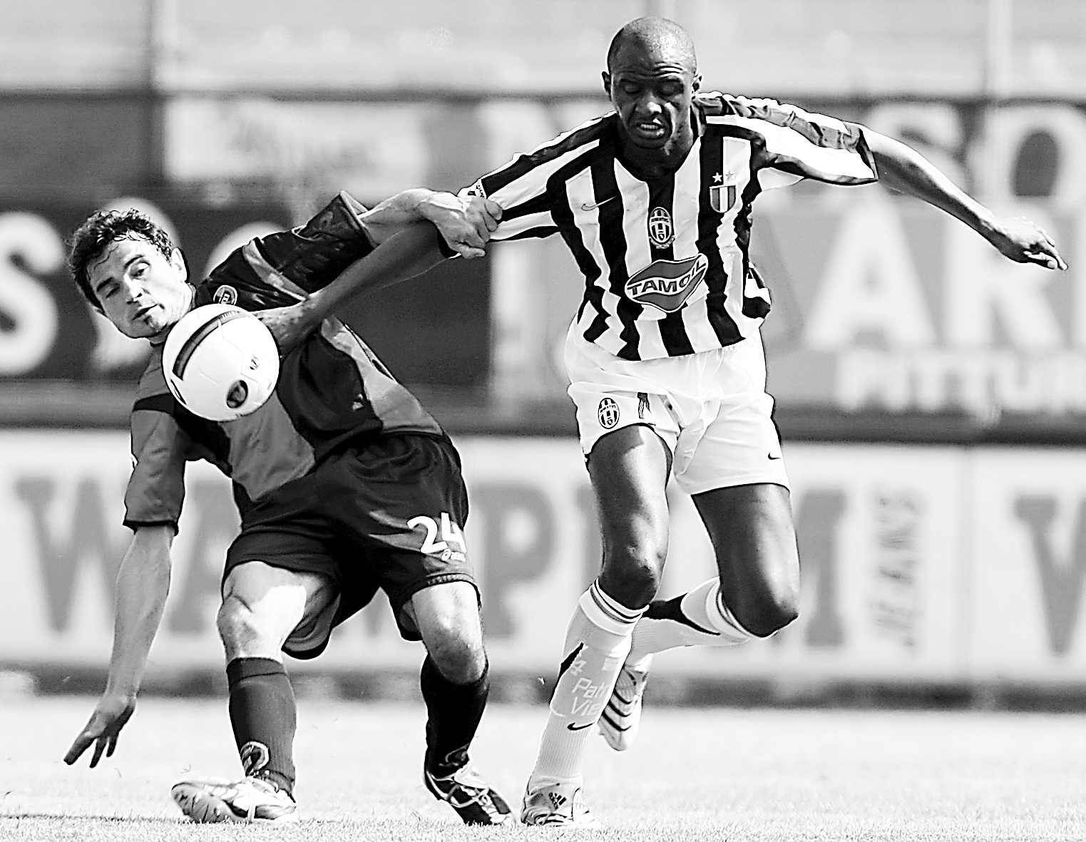 两度攻破乌 两度攻破乌