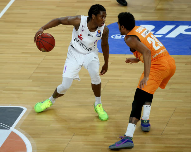 响了警钟 响了警钟