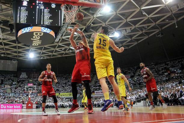 凭借心理上 凭借心理上